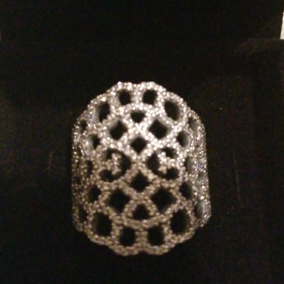 Shimmering lace pandora ring- nwot - Picture 2 of 3